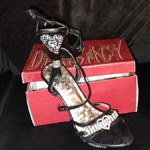 Delicacy Black Rhinestone Embellished Heels